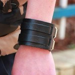 VANVENE Punk Leather Wide Bracelet Cuff Adjustable Rock Bangle Vintage Wristband for Women Man Unisex Fashion (Double Belt Black)