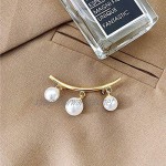 4 Pieces Pearl Safety Pin Women Brooch pins Classic Geometric Pearl Brooch Pins for Women Girl Clothing Decoration (Silvery and Golden)